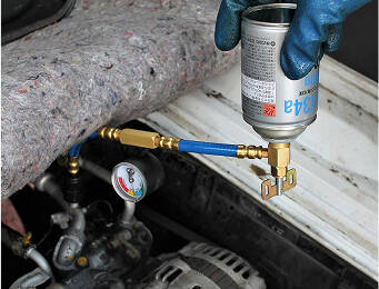 施工イメージ03：機器点検の様子