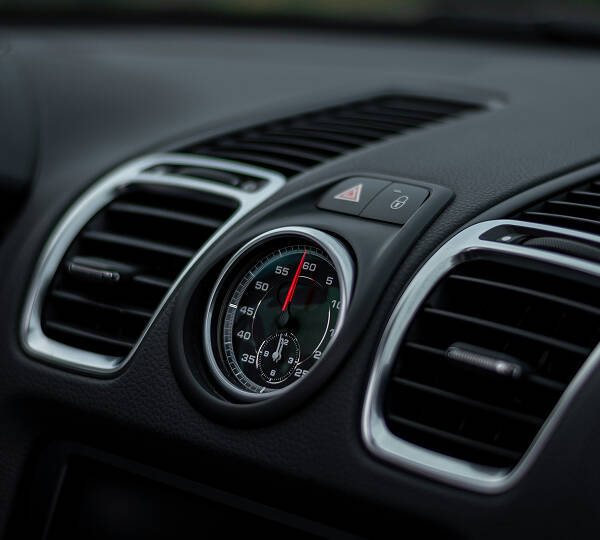 症状：送風口からの異音（ファン・ベアリングの故障）